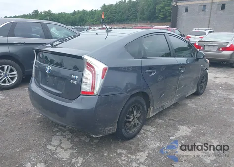 2013 Toyota Prius Three z USA, uszkodzony, nr VIN JTDKN3DU5D5654297